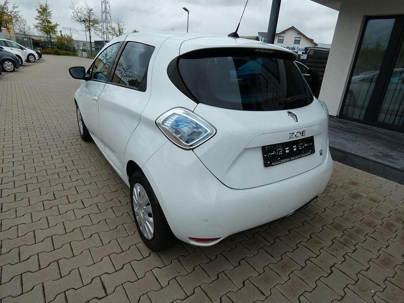 Gebraucht Renault Zoe Intens 42 kW (58 PS) 2014 Weiß Kleinwagen