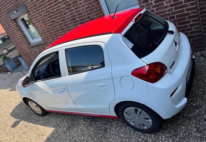 Gebraucht Mitsubishi Space Star 71 PS (52 kW) 2019 Weiß Kleinwagen