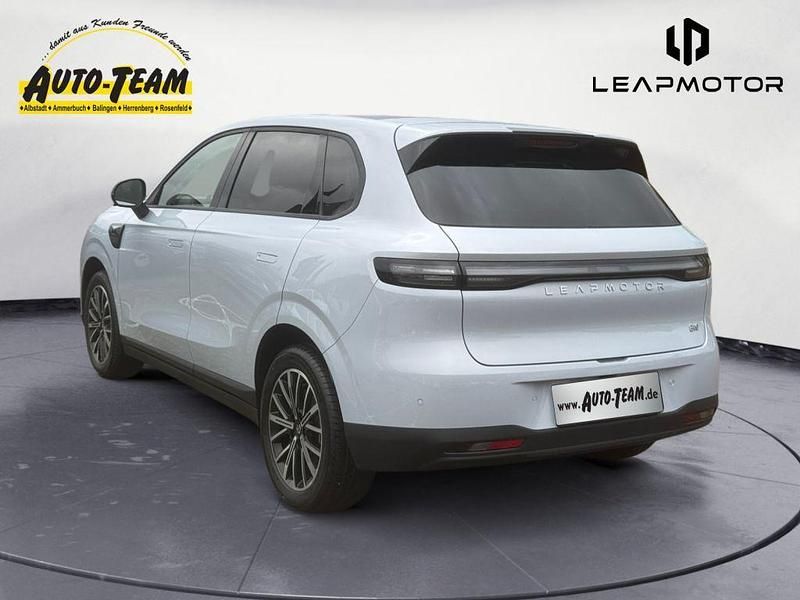 Neu Leapmotor B10 160 kW (218 PS) 2025 Silber SUV