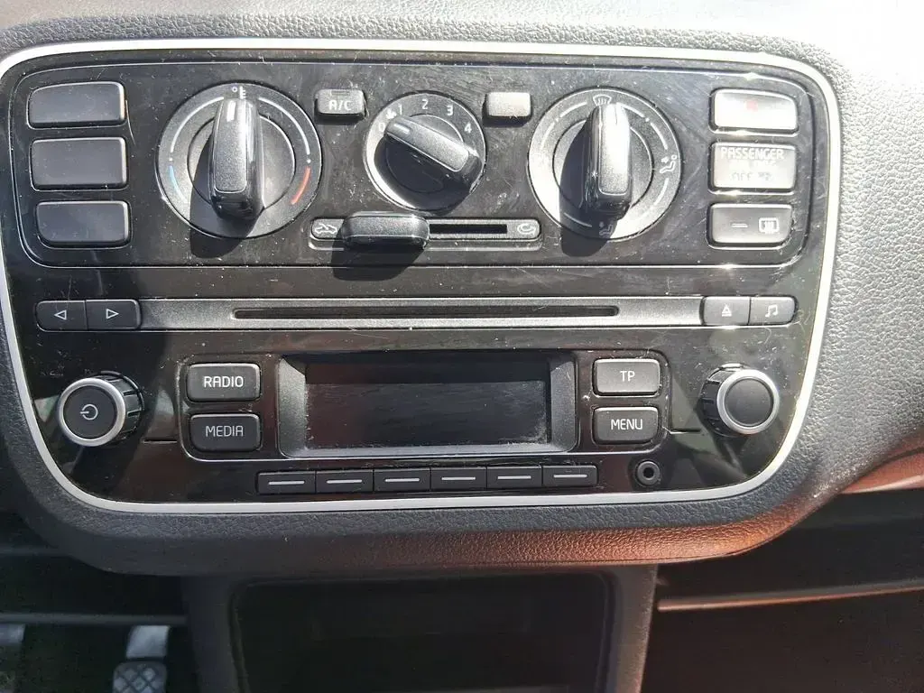 Gebraucht VW up! 60 PS (44 kW) 2014 Schwarz Kleinwagen