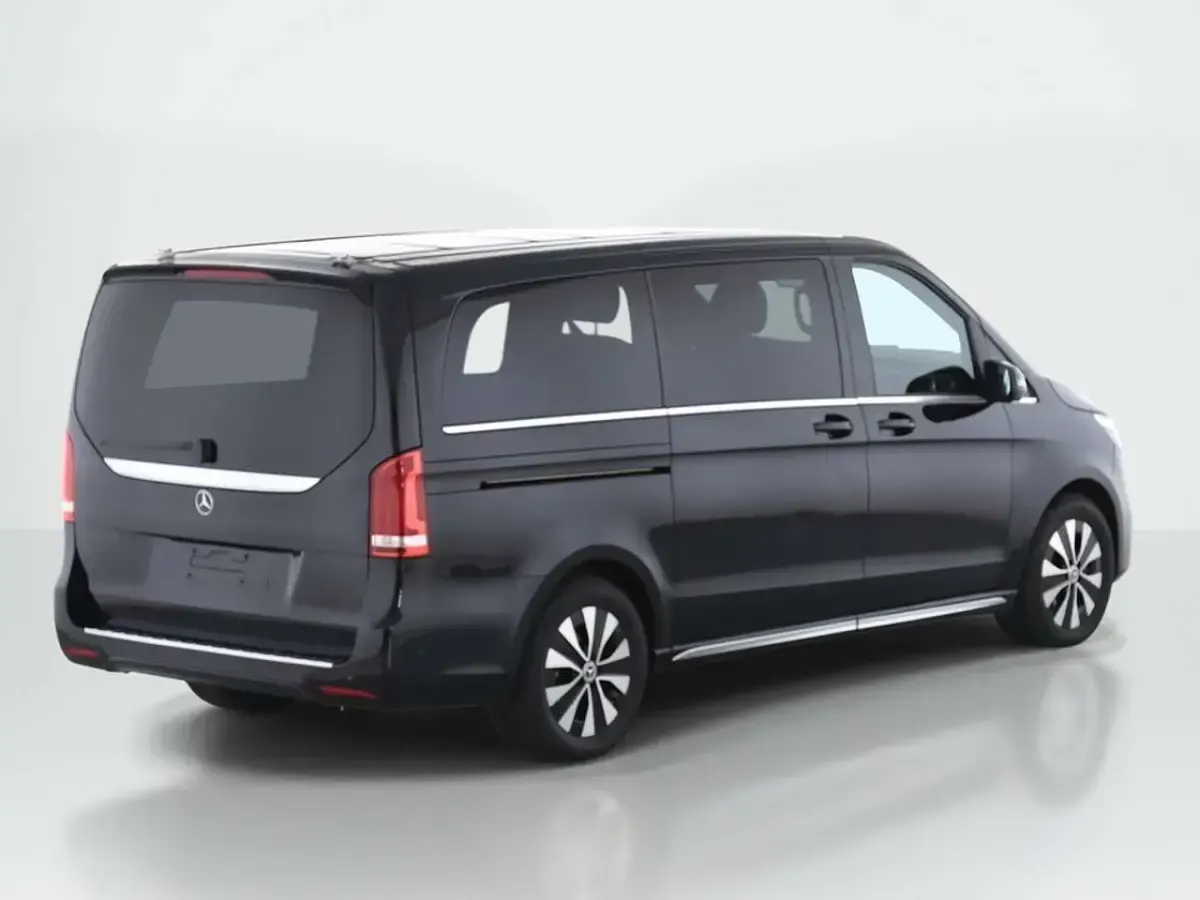 Gebraucht Mercedes EQV300 Avantgarde 150 kW (204 PS) 2023 Schwarz Van / Kleinbus