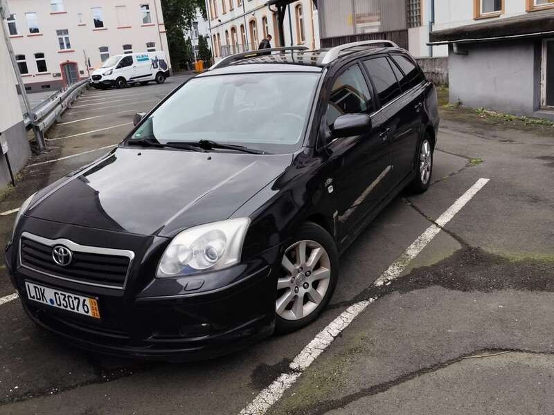 Gebraucht 2005 Toyota Avensis Executive Kombi | 3.200 € (Teuer) - Bild 1/4