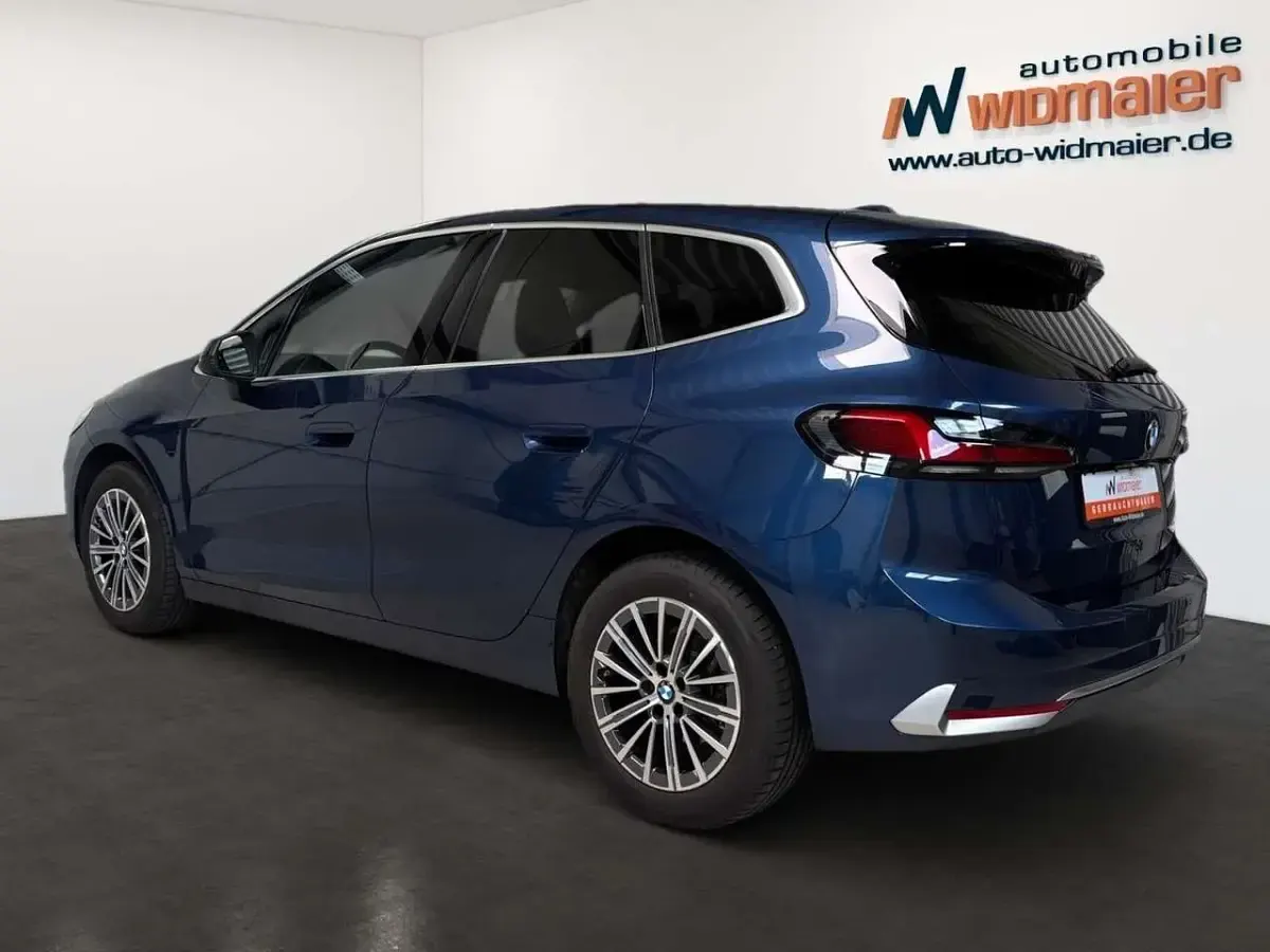 Gebraucht BMW 218 Luxury Line 136 PS (100 kW) 2024 Bmw phytonicblau Coupé