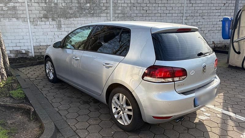 Gebraucht VW Golf VI Highline 160 PS (117 kW) 2012 Silber Kleinwagen