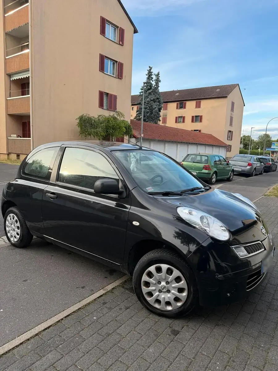 Gebraucht Nissan Micra 80 PS (58 kW) 2010 Schwarz Kleinwagen