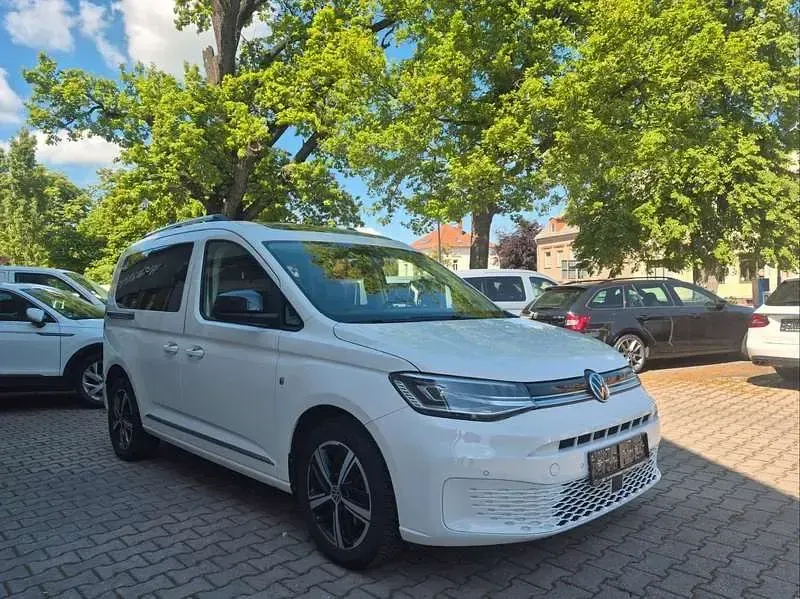 Gebraucht VW Caddy Style 122 PS (89 kW) 2021 Weiß Van / Kleinbus