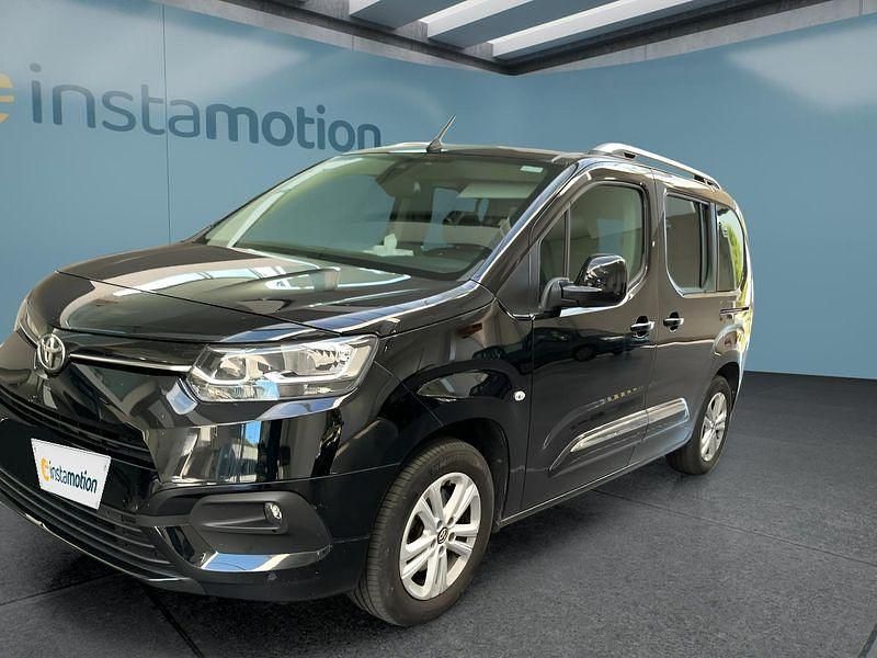 Schwarz Gebraucht 2021 Toyota Proace Verso City Kombi | 26.449 € (Teuer) - Bild 1/4