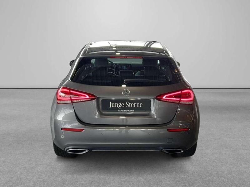 Gebraucht Mercedes A220 Progressive 190 PS (139 kW) 2022 Metalliclack mountaingrau Limousine
