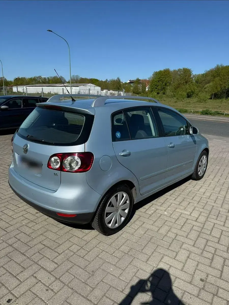 Gebraucht VW Golf Plus Cross Trendline 102 PS (75 kW) 2008 Blau Van / Kleinbus