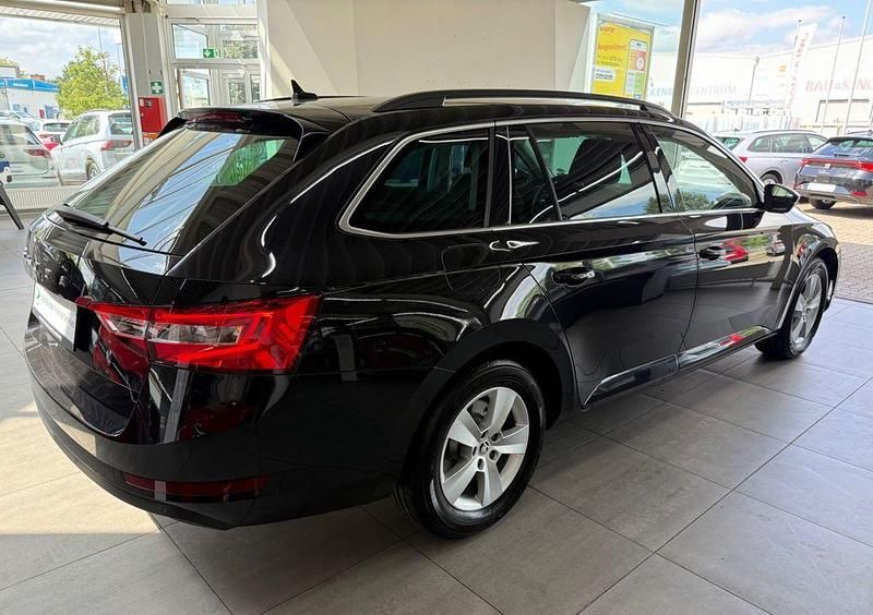 Gebraucht Skoda Superb Ambition 150 PS (110 kW) 2021 Schwarz Limousine