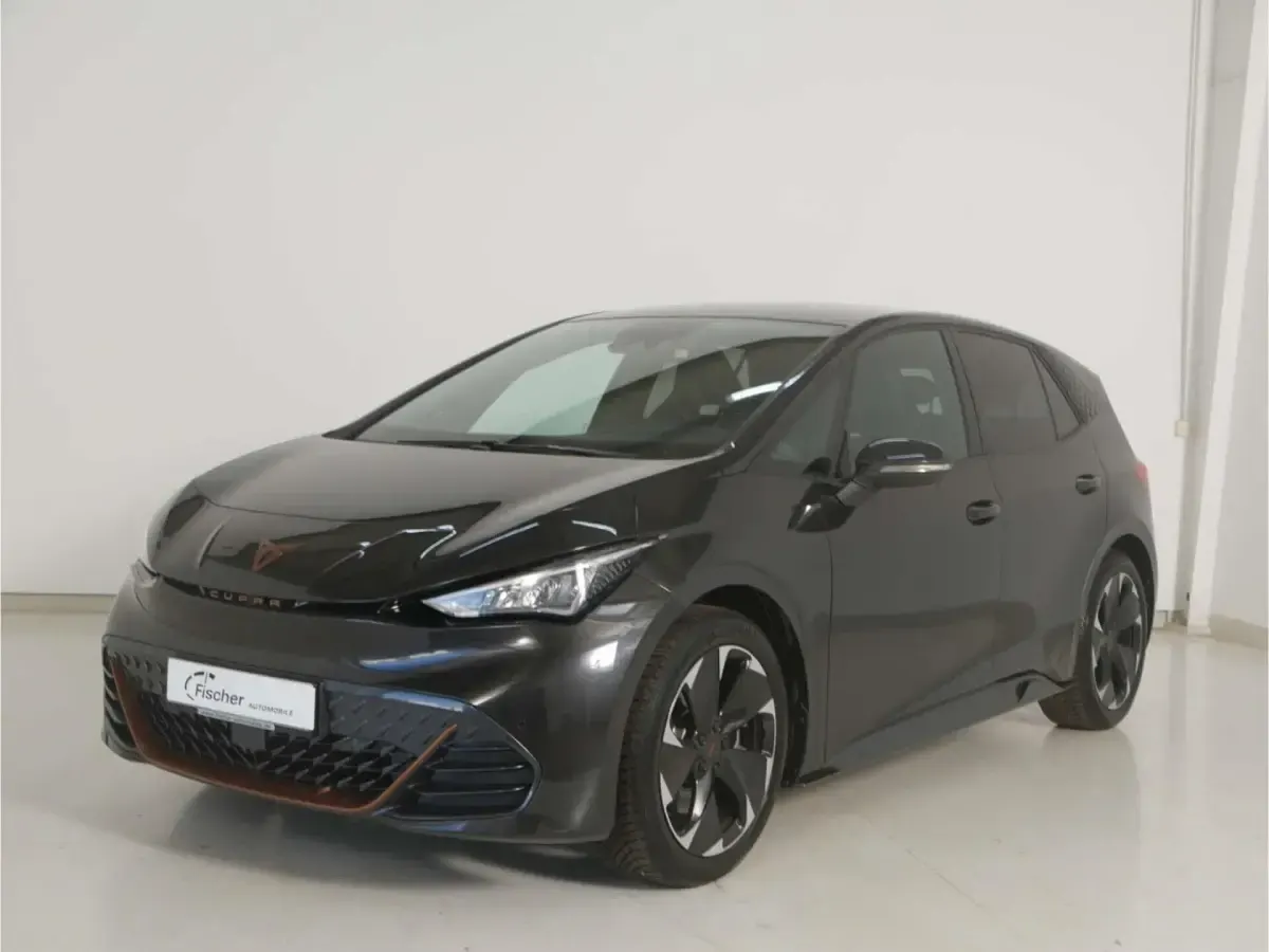 Używany Cupra Born e-Boost 169 kW (231 KM) 2023 Szary Hatchback