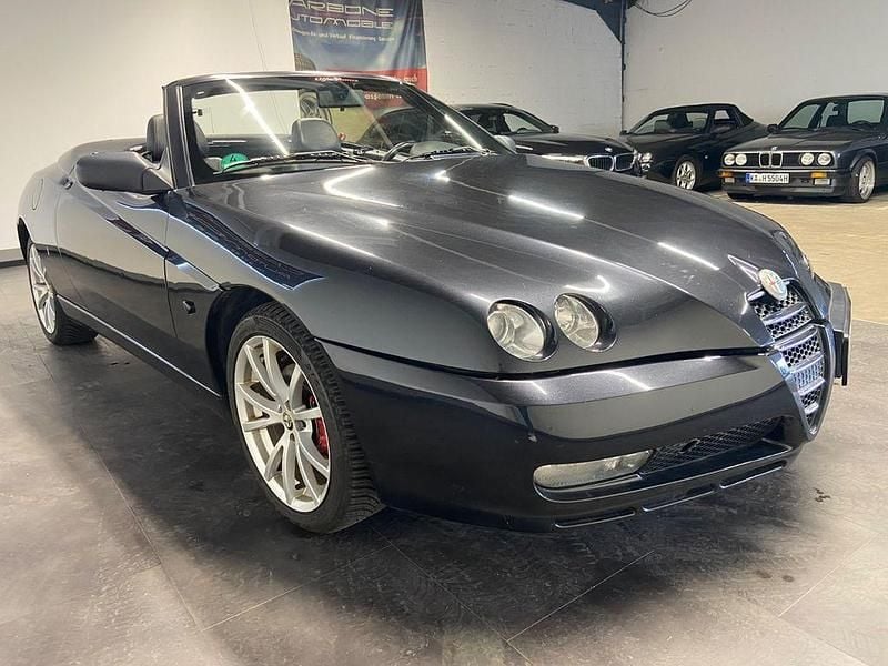 Gebraucht Alfa Romeo Spider 165 PS (121 kW) 2004 Schwarz Cabrio