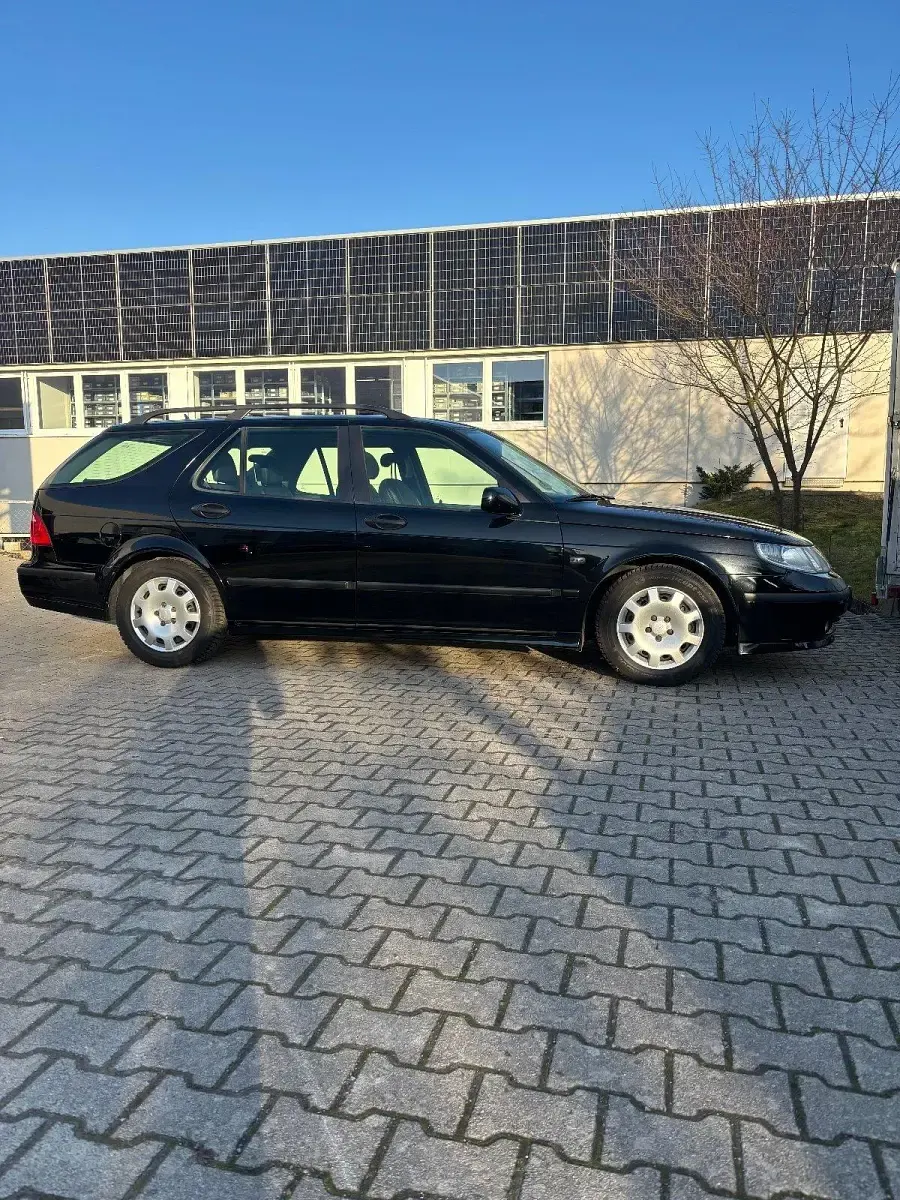 Occasion Saab 9-5 Vector 120 ch (88 kW) 2002 Noir Break