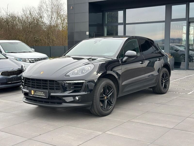 Schwarz Gebraucht 2018 Porsche Macan Basis SUV | 32.900 € - Bild 1/4