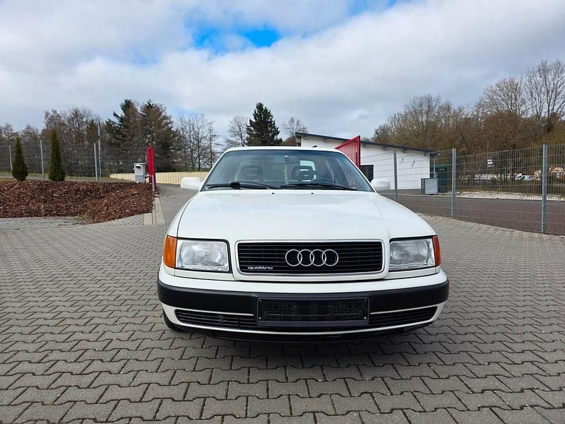 Second-hand Audi Quattro 178 CP (130 kW) 1991 Alb Coupe
