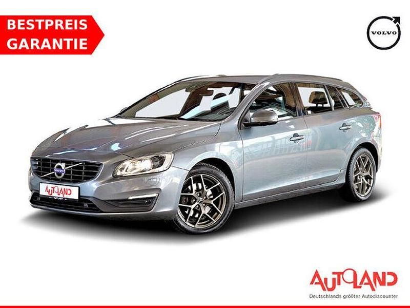 Grau Gebraucht 2015 Volvo V60 Kombi | 18.990 € (Teuer) - Bild 1/4