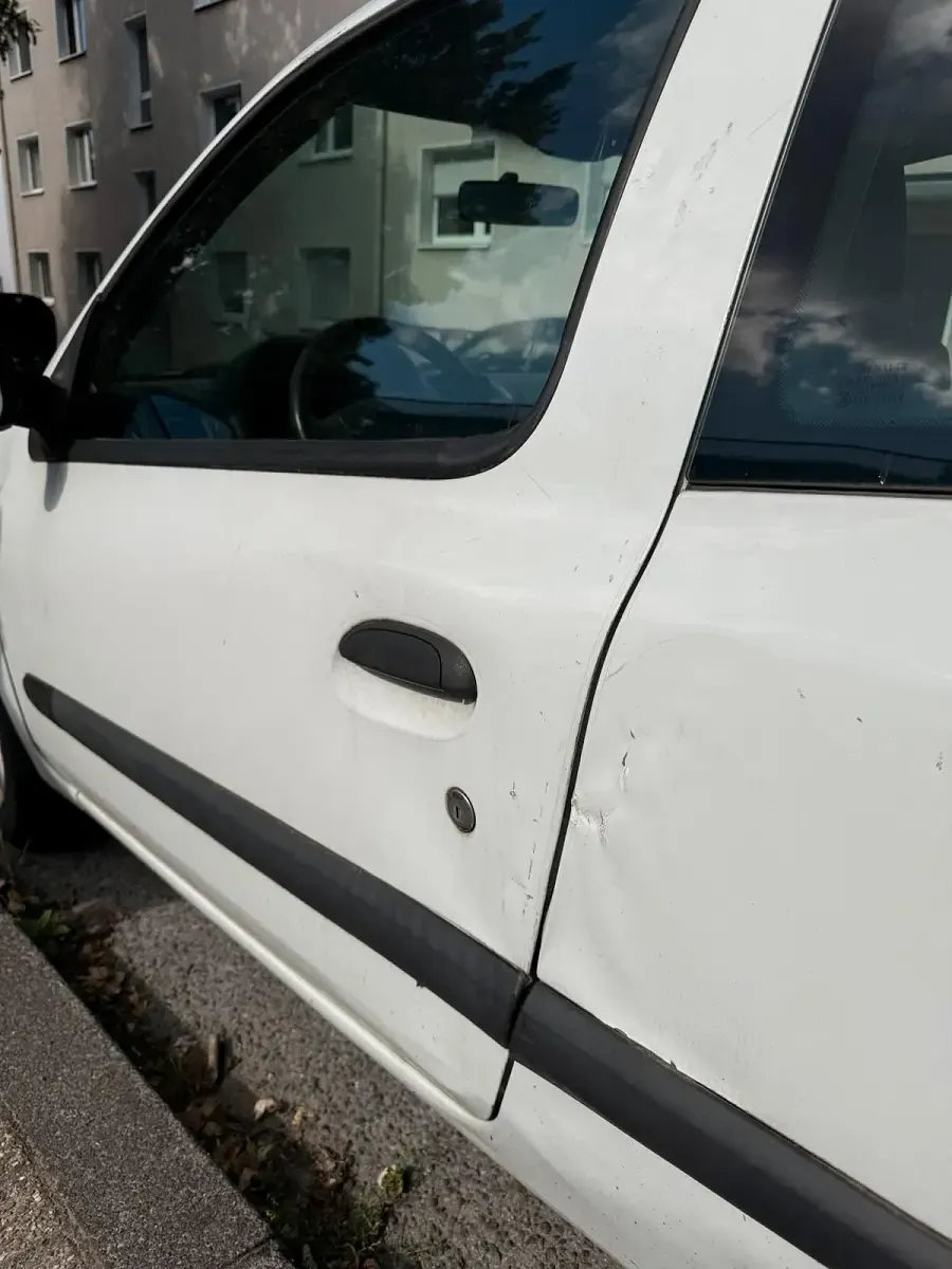 Gebraucht Renault Clio 98 PS (72 kW) 2004 Weiß Kleinwagen