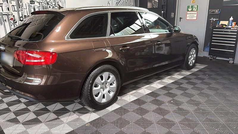 Gebraucht Audi A4 150 PS (110 kW) 2013 Braun Kombi