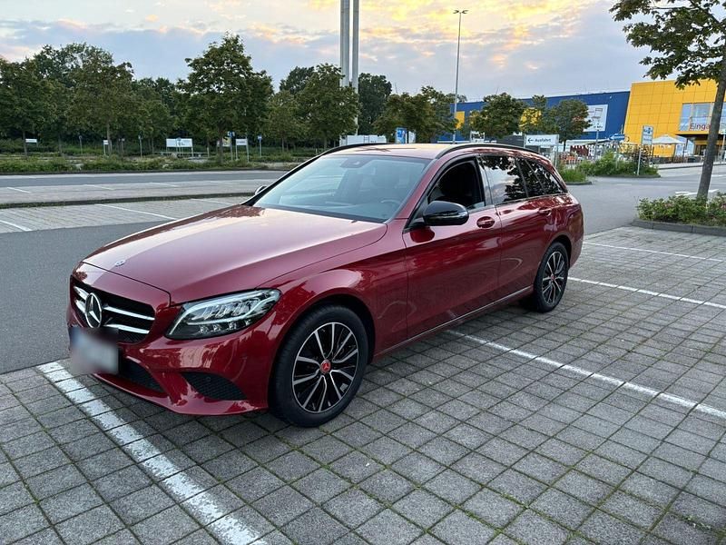 Gebraucht Mercedes C220 194 PS (142 kW) 2018 Rot Kombi