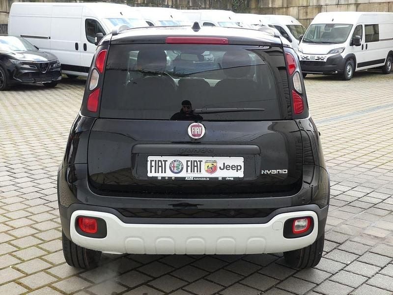 Neu Fiat Panda Cross Cross 65 PS (47 kW) 2026 Schwarz Kleinwagen