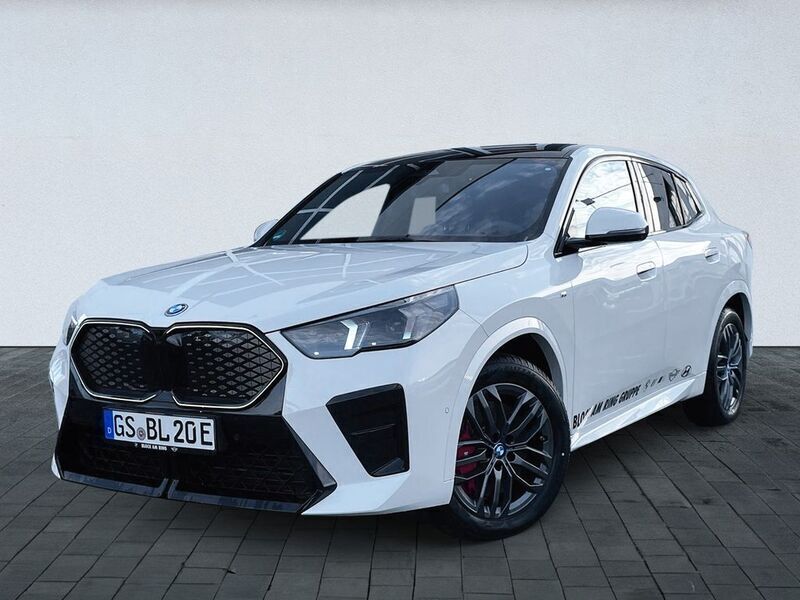 Gebraucht BMW iX2 Sport Line 150 kW (204 PS) 2025 Weiß SUV