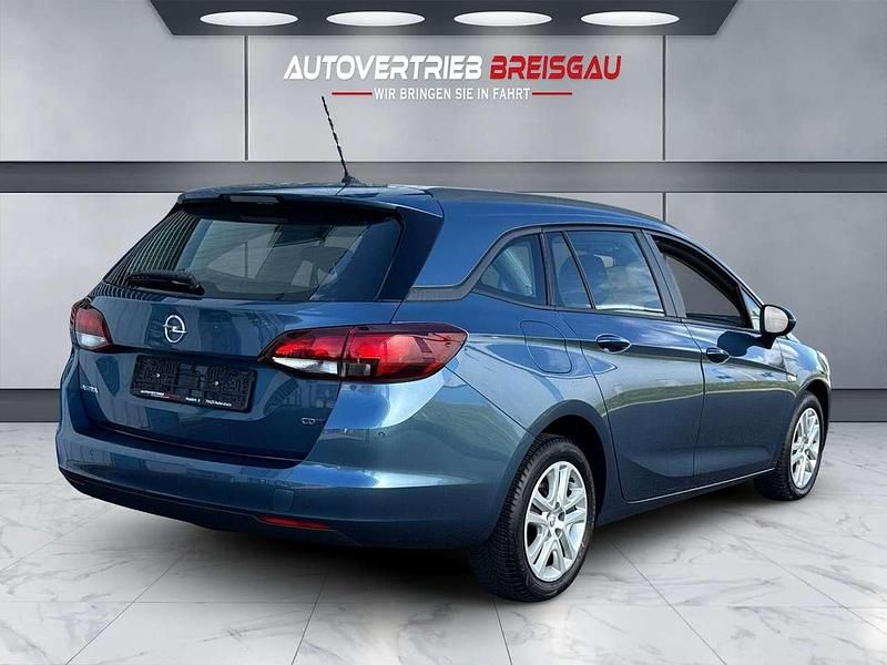 Gebraucht Opel Astra Edition 101 PS (74 kW) 2016 Blau Kombi