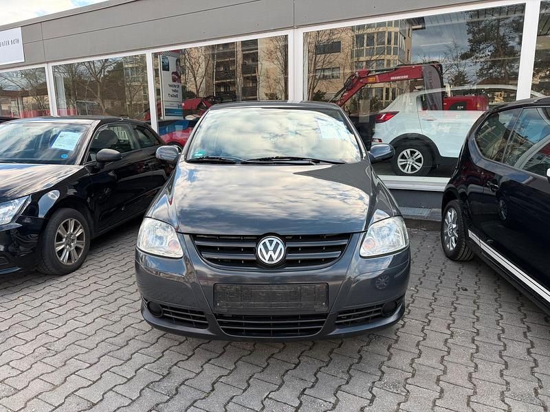 Gebraucht VW Fox 55 PS (40 kW) 2009 Schwarz Kleinwagen