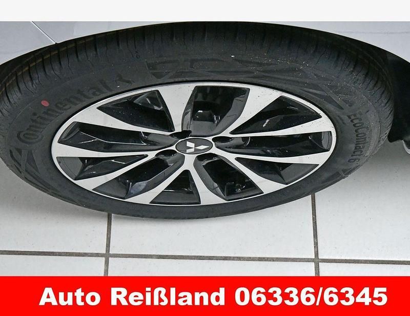 Neu Mitsubishi Colt Plus 91 PS (66 kW) 2025 Weiß Limousine