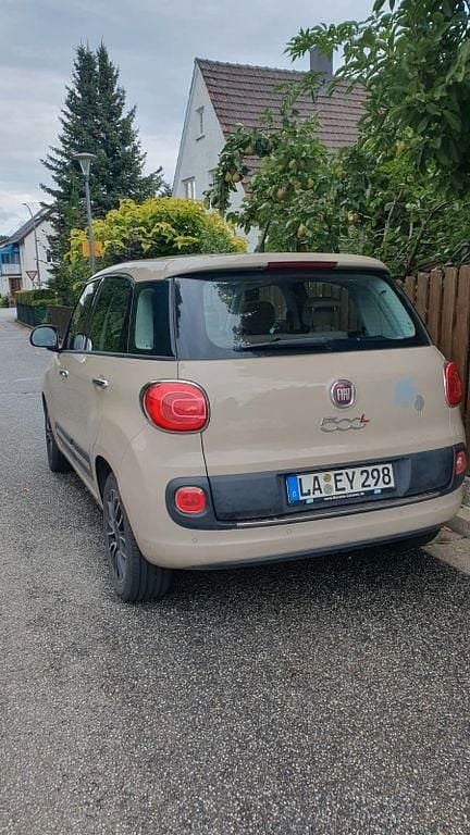 Gebraucht Fiat 500L Lounge 105 PS (77 kW) 2015 Beige Van / Kleinbus