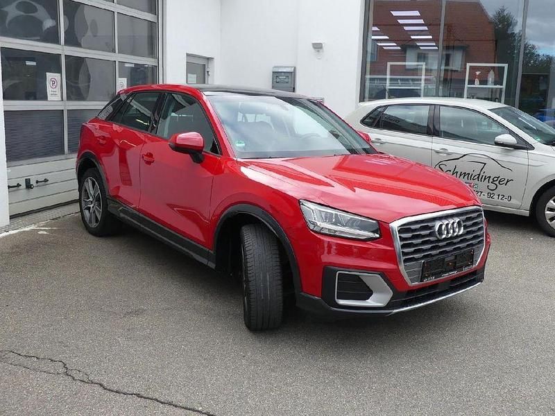 Gebraucht Audi Q2 Sport 150 PS (110 kW) 2017 Tangorot metallic SUV