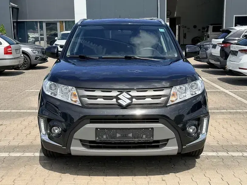 Gebraucht Suzuki Vitara Comfort 120 PS (88 kW) 2018 Schwarz SUV