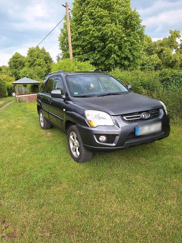 Grau Gebraucht 2010 Kia Sportage SUV | 5.199 € (Guter Preis) - Bild 1/4
