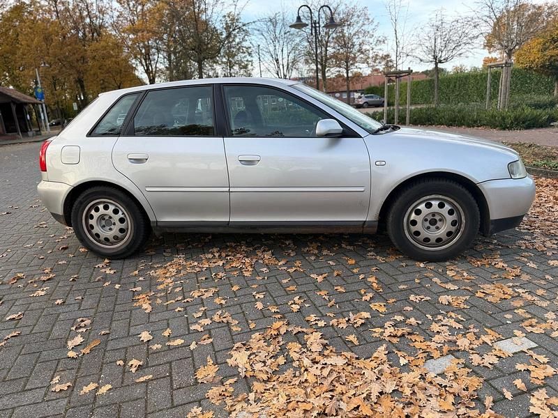 Gebraucht Audi A3 107 PS (78 kW) 2001 Silber Kleinwagen