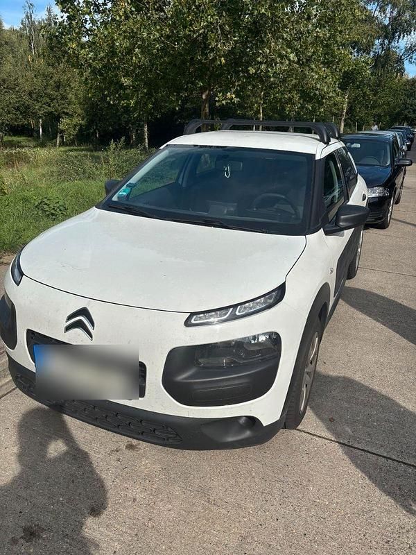 Weiß Gebraucht 2017 Citroën C4 Cactus Kleinwagen | 6.700 € (Fairer Preis) - Bild 1/4