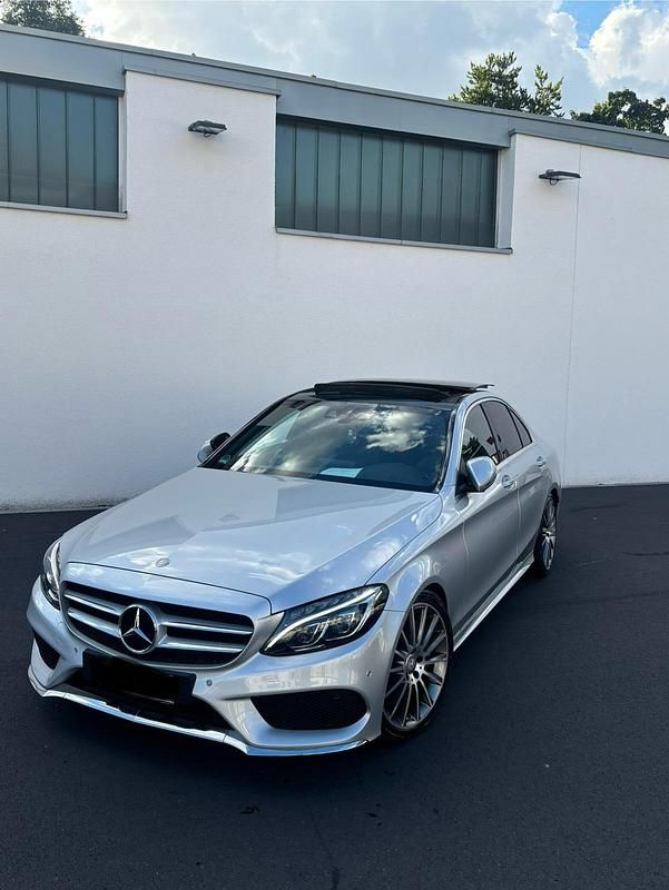 Silber Gebraucht 2016 Mercedes C250 AMG Limousine | 21.399 € (Fairer Preis) - Bild 1/4