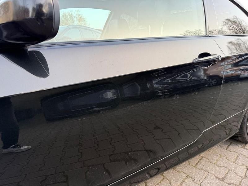 Gebraucht BMW 320 Exclusive 184 PS (135 kW) 2011 Schwarz Coupé