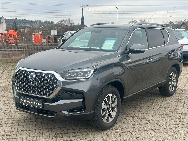 Neu KGM Rexton 203 PS (149 kW) 2025 Grau SUV