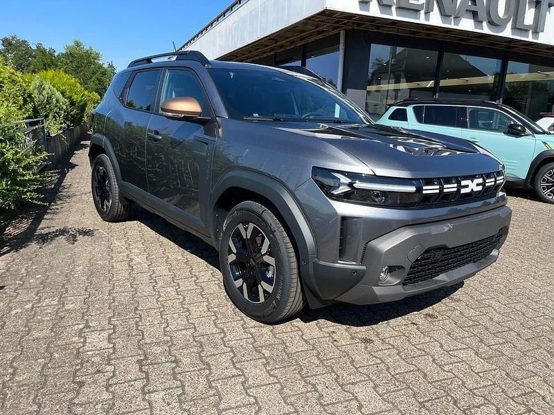 Neu Dacia Duster Extreme 101 PS (74 kW) 2025 Grau SUV