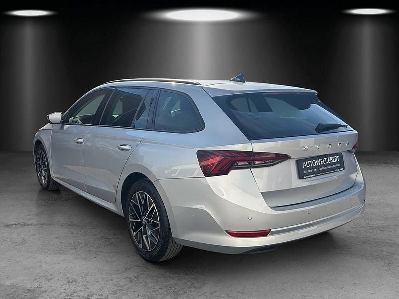Gebraucht Skoda Octavia Clever 150 PS (110 kW) 2021 Silber Kombi