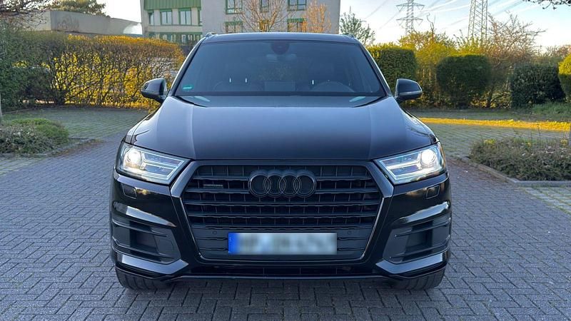 Gebraucht Audi Q7 Ambiente 218 PS (160 kW) 2017 Schwarz SUV