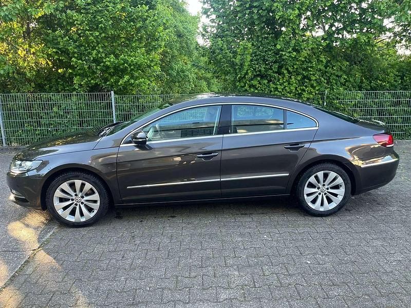 Braun Gebraucht 2012 VW CC Limousine | 12.950 € (Teuer) - Bild 1/4