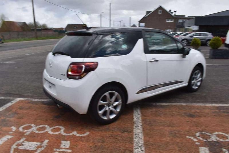 Gebraucht Citroën DS3 Business Class 82 PS (60 kW) 2016 Weiß Kleinwagen
