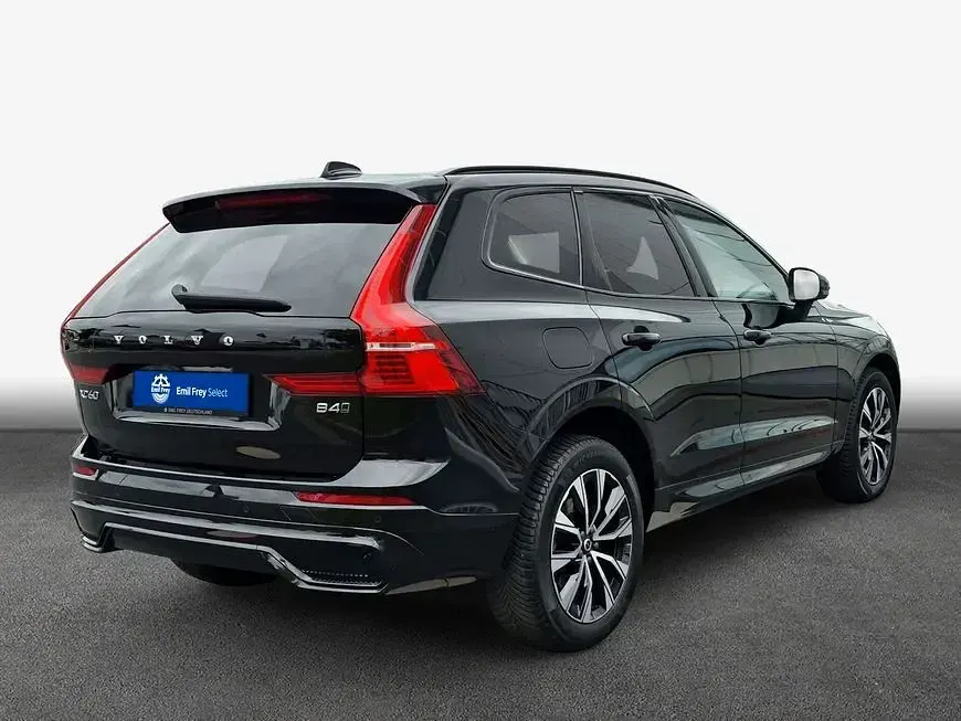 Gebraucht Volvo XC60 Plus 197 PS (144 kW) 2023 Schwarz SUV
