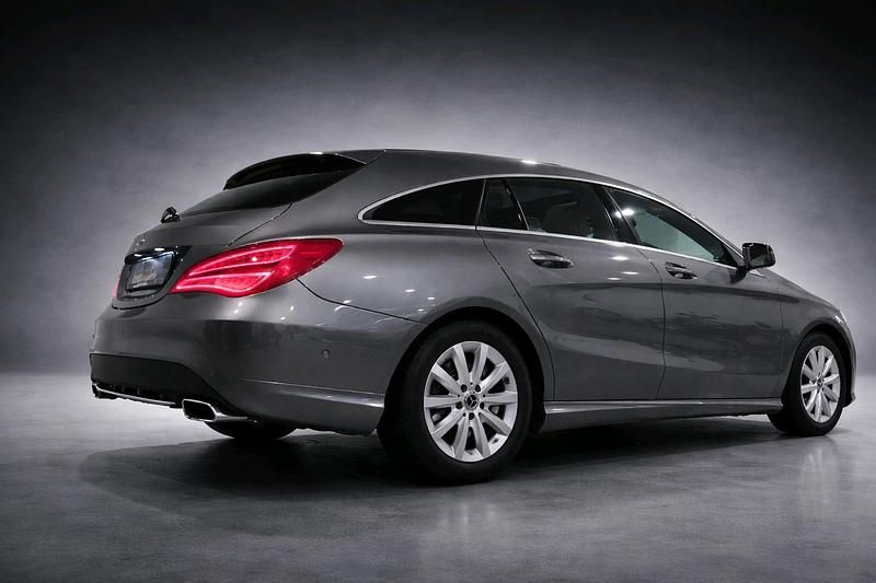 Gebraucht Mercedes CLA220 AMG line 177 PS (130 kW) 2016 Grau Limousine