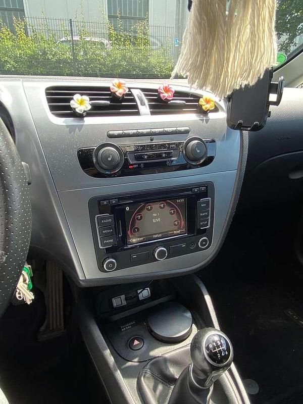 Schwarz Gebraucht 2012 Seat Leon Copa Limousine | 4.700 € (Guter Preis) - Bild 1/4