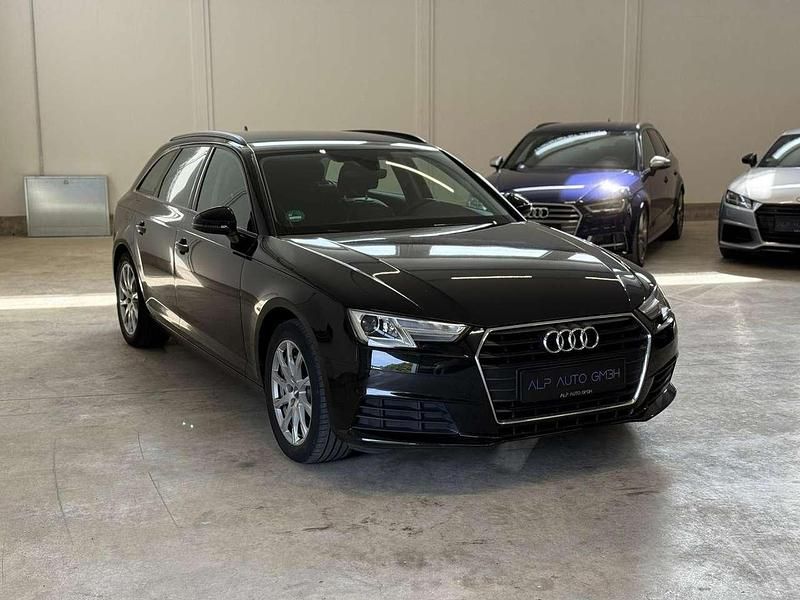 Schwarz Gebraucht 2019 Audi A4 Comfort Kombi | 19.899 € (Etwas zu teuer) - Bild 1/4