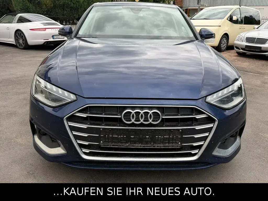 Gebraucht Audi A4 Advanced 163 PS (119 kW) 2020 Blau Limousine