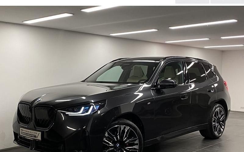 Grau Gebraucht 2025 BMW X3 Comfort Edition SUV | 62.450 € (Fairer Preis) - Bild 1/4