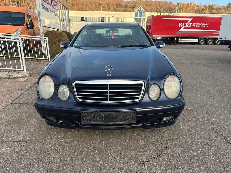 Blau Gebraucht 2001 Mercedes 200 Coupé | 650 € (Superpreis) - Bild 1/4
