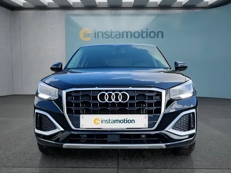 Gebraucht Audi Q2 Advanced 110 PS (80 kW) 2023 Schwarz SUV